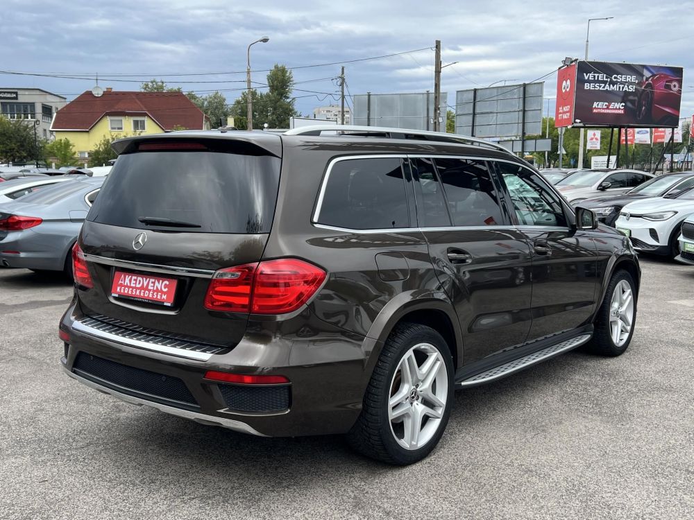 MERCEDES-BENZ GL 350 BlueTEC 4Matic (Automata) (7 személyes ) Magyarországi. AMG-csomag. Új légrugók!