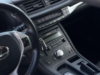 LEXUS CT 200h Comfort (Automata) Ülésfűtés. tolatókamera. szervizkönyv. 8 felni