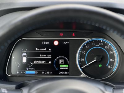 NISSAN LEAF Acenta 40kWh (Automata) 29e km. 270km hatótáv. keyless. 360 kamera. első-hátsó ülésfűtés. téli-nyári!
