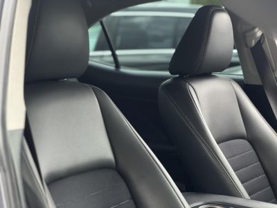 LEXUS IS 300h Comfort Leather&Navigation (Automata) Hybrid garancia Márkaszervizelt. Gyári fényezés. Téli-nyári gumi garnitúra!