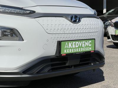 HYUNDAI KONA EV 64kWh Premium Magas felszereltség. megkímélt állapot!