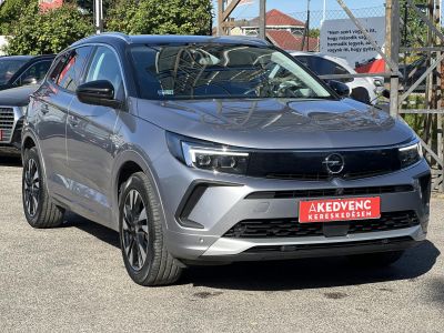 OPEL GRANDLAND 1.2 T Ultimate (Automata) 92e km. M.o.-i. LED. Memória. Üléshűtés. 360 fokos kamera. Carplay!