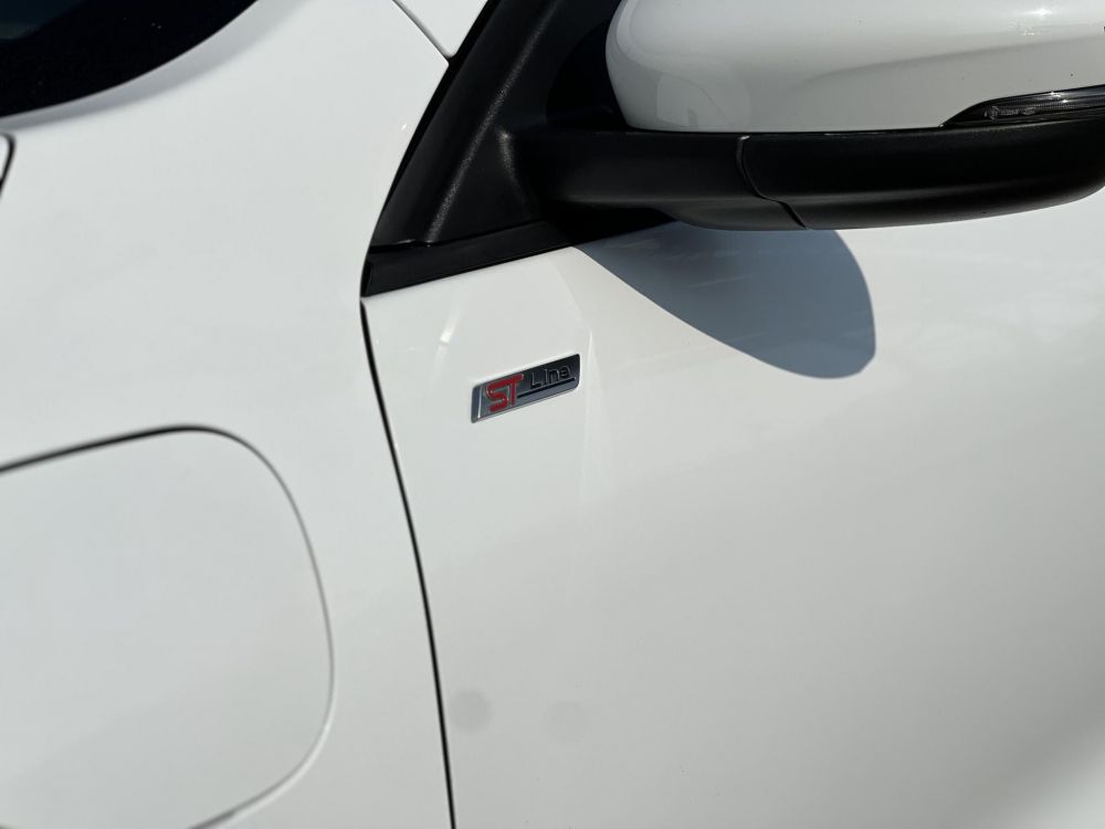 FORD KUGA 2.5 PHEV ST-Line CVT ST-line. panoráma tető