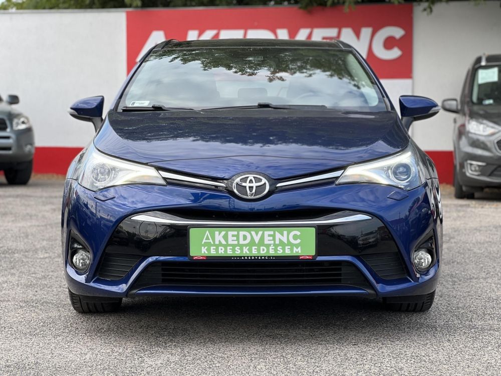 TOYOTA AVENSIS Touring Sports 2.0 Executive CVT Magyarországi. Magasan felszerelt. Rendszeresen karbantartott!