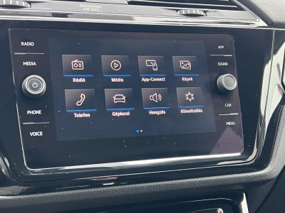 VOLKSWAGEN TOURAN 1.5 TSI ACT IQ.Drive DSG [7 személy] M.o-i. Távtartó Bluetooth Ülésfűtés Kamera Gyönyörű állapotban!