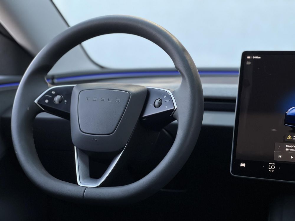 TESLA MODEL 3 RWD Premium (Automata) HIGHLAND. 27e km. AMD Ryzen. mátrix LED. Garanciális!