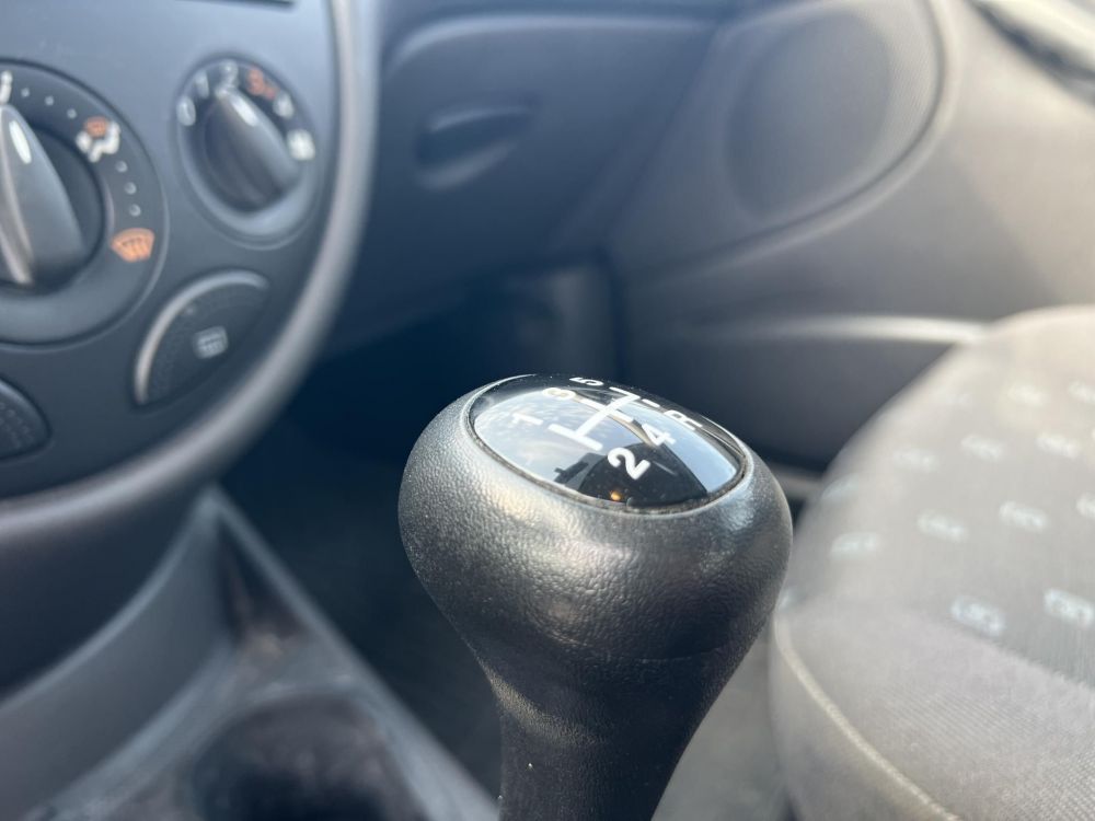 FORD FOCUS 1.4 Ambiente M.o.-i. 1.tul. Friss műszaki vizsga. Kifogástalan állapot!