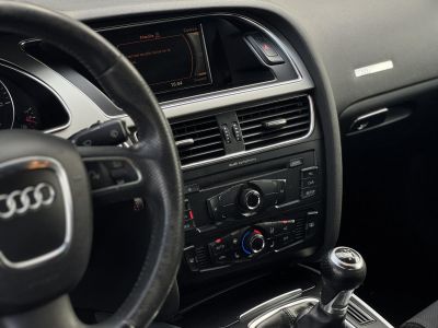 AUDI A5 Coupé 2.0 T FSi S-line 163e km. sérülésmentes. téli-nyári gumi. dokumentált előélet!