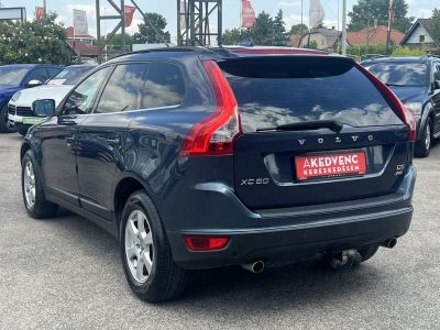 VOLVO XC60 2.4 D [D3] Kinetic Geartronic Klíma Tempomat világos bőr belső! LEGJOBB ÁRON!