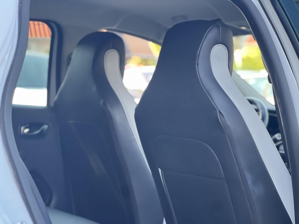 RENAULT ZOE Z.E. R135 52 kWh Intens (Automata) 119e km. 300+ km hatótáv