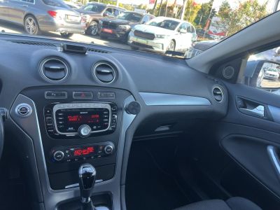 FORD MONDEO 2.0 TDCi Titanium Powershift Xenon Tempomat Keyless Ülésfűtés/hűtés GARANCIÁLIS VÁLTÓ!