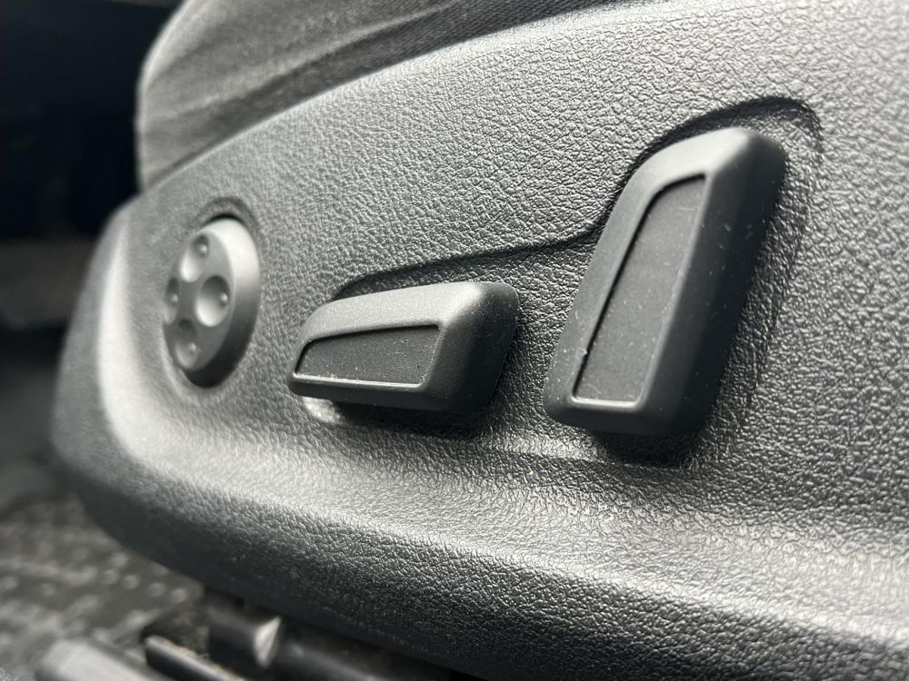 AUDI A6 Avant 2.0 TFSI multitronic ACC Xenon Navi Memória Kamera Vezetett szervizkönyv!