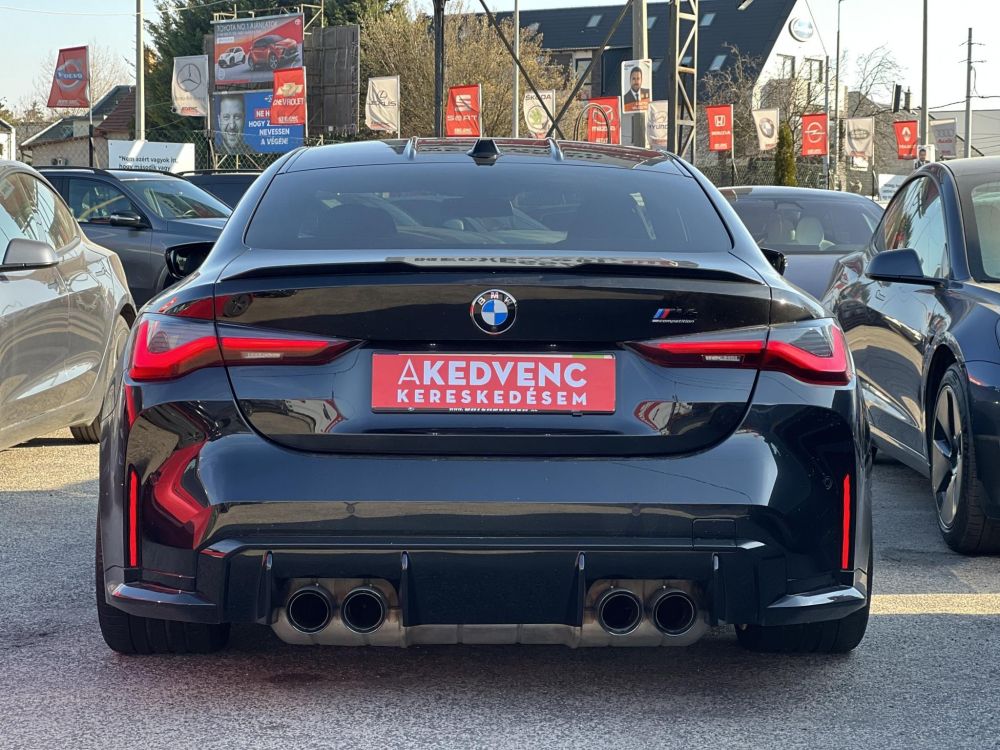 BMW M4 Competition (Automata) hátsókerék hajtás. carbon tető. harman/kardon. frissen szervizelt!