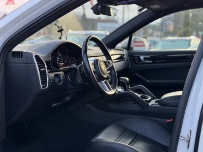PORSCHE CAYENNE Coupé E-Hybrid Tiptronic ic 48e km. Sérülésmentes. 2027.12-ig zöld rendszám