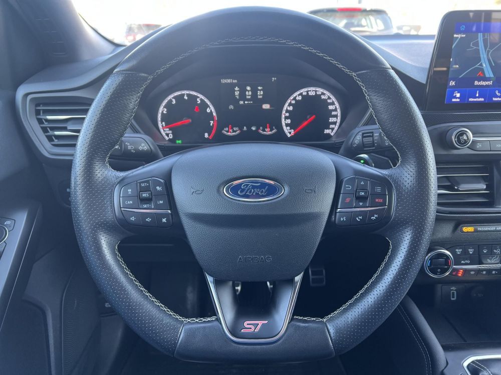 FORD FOCUS 2.3 EcoBoost ST Frissen szervizelt. RECARO. Carplay