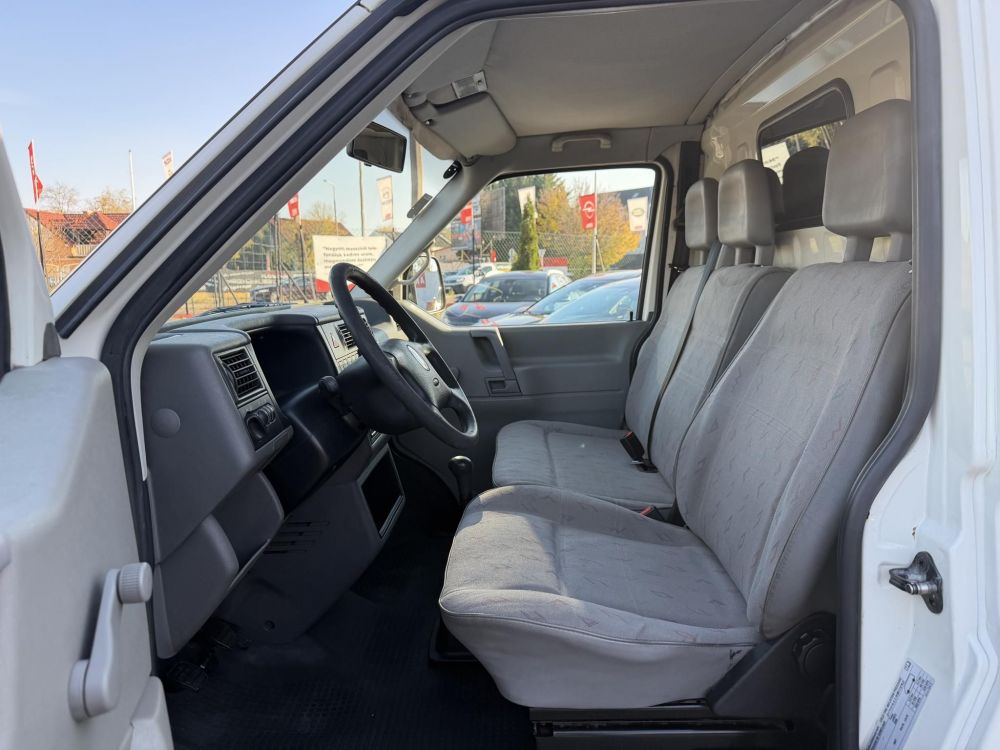 VOLKSWAGEN TRANSPORTER T4 2.5 7DH 1Y2 Hosszú. klímás. kitűnő állapotban!