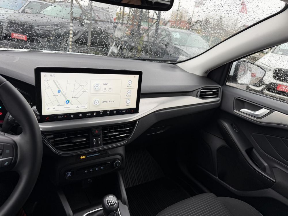 FORD FOCUS 1.0 EcoBoost Titanium Style 19e km. ÁFÁS ÁR! LED Carplay Ülésfűtés Kormányfűtés Táblafelismerő