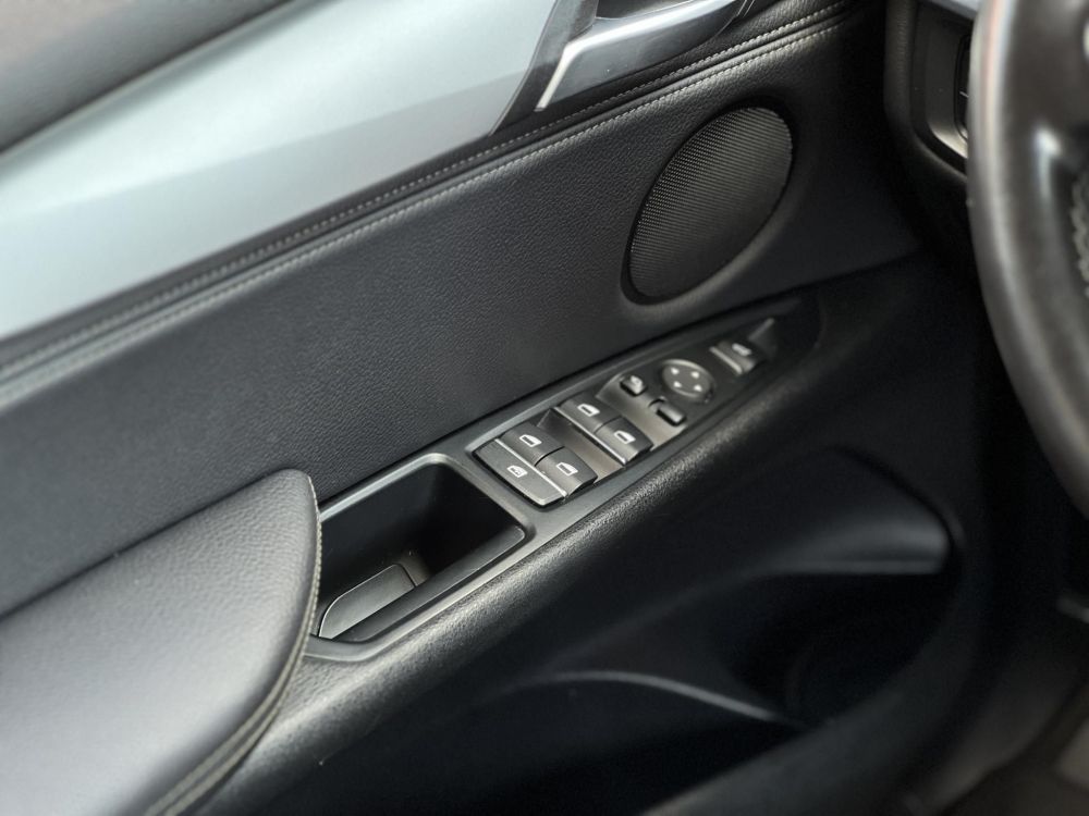 BMW X5 xDrive30d (Automata) Állófűtés Sérülésmentes Márkaszervizelt!