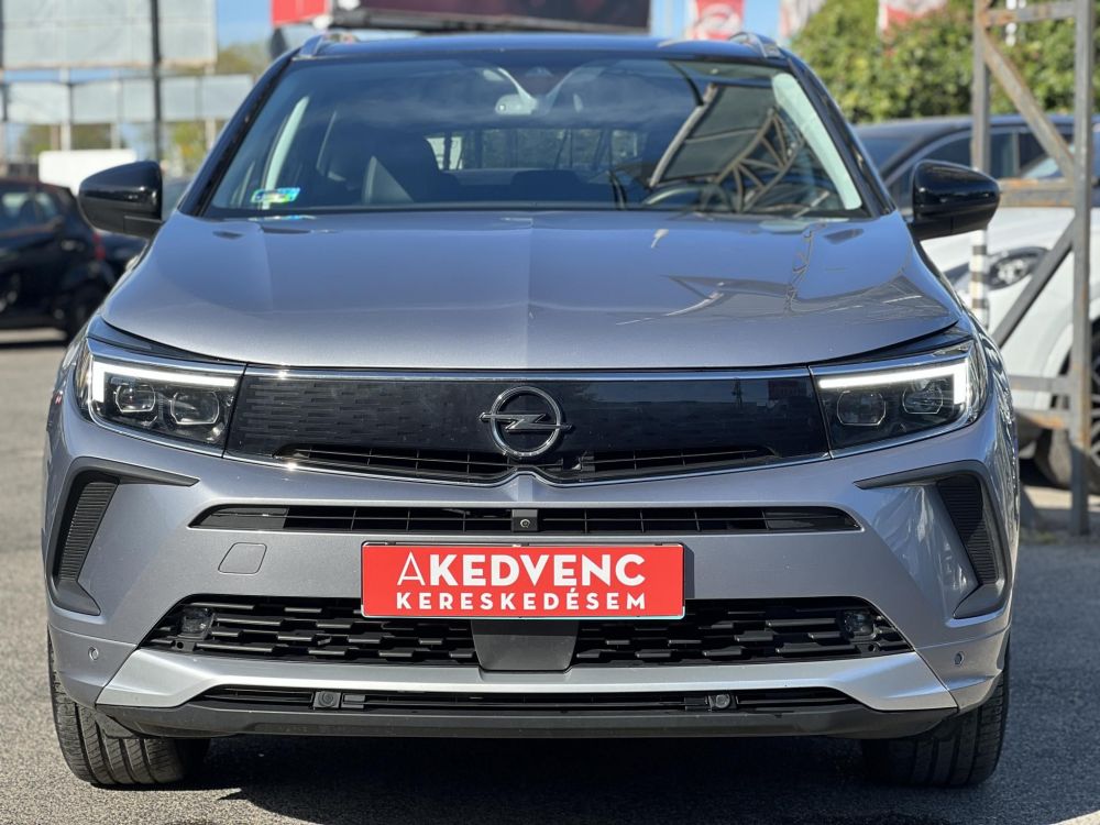 OPEL GRANDLAND 1.2 T Ultimate (Automata) 92e km. M.o.-i. LED. Memória. Üléshűtés. 360 fokos kamera. Carplay!