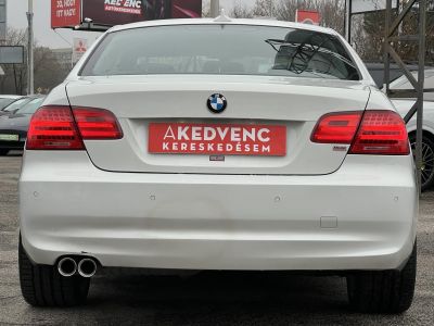 BMW 325i (Automata) Xenon Tempomat Ülésfűtés Bluetooth Navi PDC Friss vizsga!