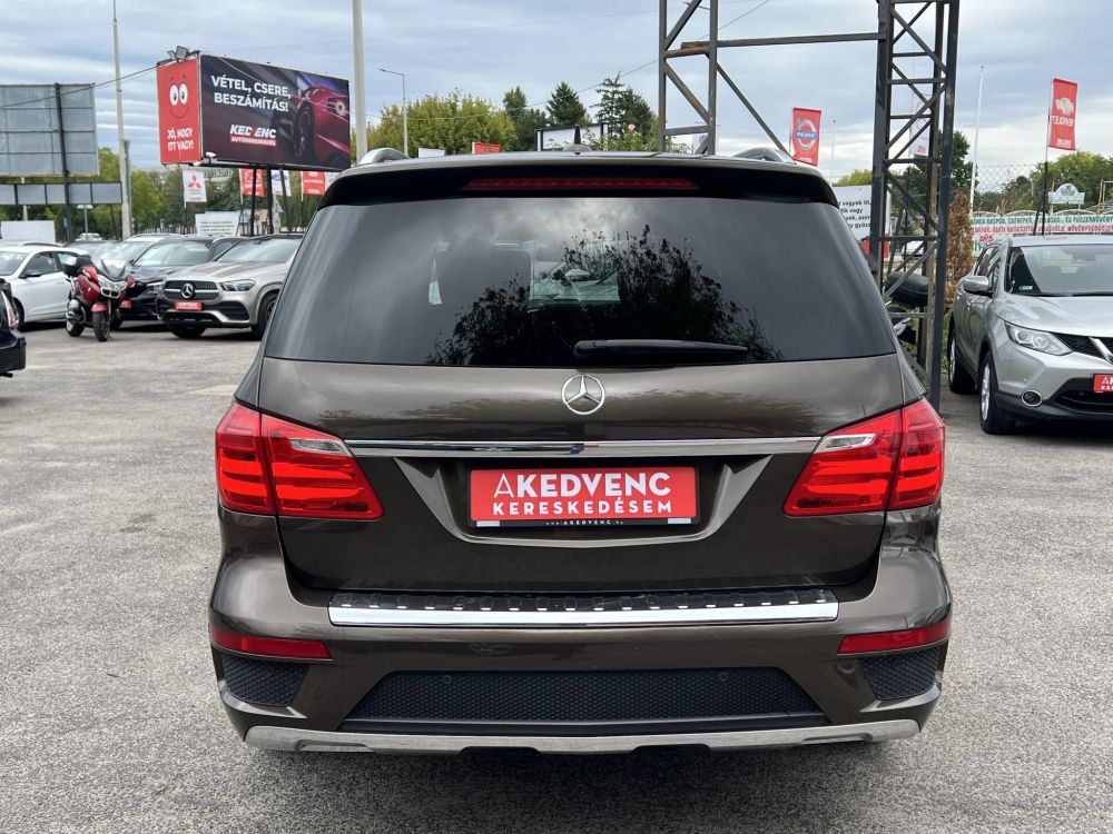 MERCEDES-BENZ GL 350 BlueTEC 4Matic (Automata) (7 személyes ) Magyarországi. AMG-csomag. Új légrugók!