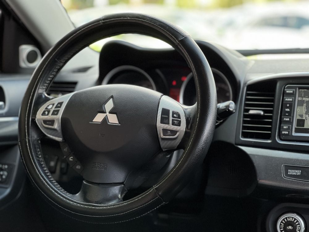 MITSUBISHI LANCER 2.0 DI-D Intense Rockford Fosgate hifi. ülésfűtés. bőrbelső. keyless. 18-as alufelnik!