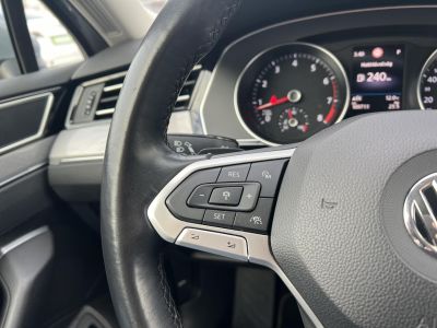 VOLKSWAGEN PASSAT VIII Variant 1.5 TSI ACT Business DSG 109e km. LED Távtartó Kamera Navi Ülésfűtés Bluetooth Téli-nyári kerék!