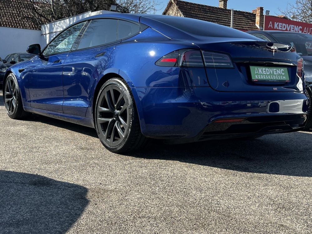 TESLA MODEL S Long Range AWD (Automata) Yoke kormány. Fehér belső. 21 felni. Garanciális