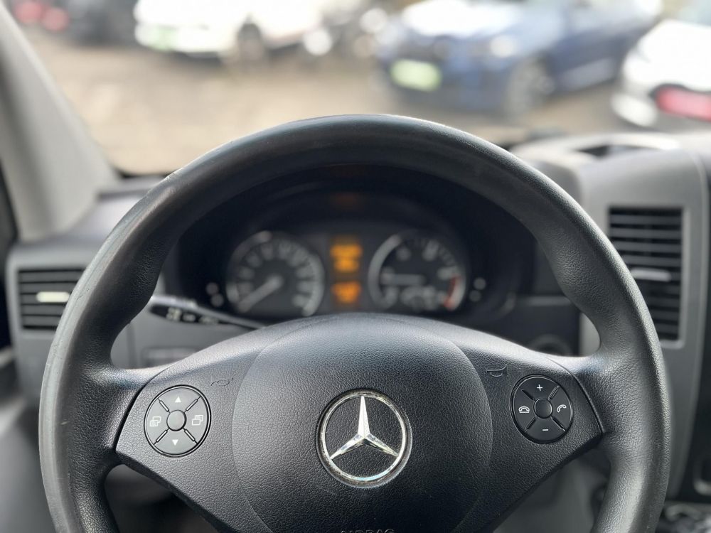 MERCEDES-BENZ SPRINTER 316 CDI 906.633.13 Friss műszaki vizsga! Kamera Ülésfűtés Vonóhorog Tolatóradar Bi-xenon Állófűtés