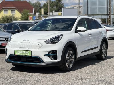 KIA NIRO e-Niro 39kWh Silver 73e km. távtartó. sávtartó. ülésfűtés. félbőr. CARPLAY!