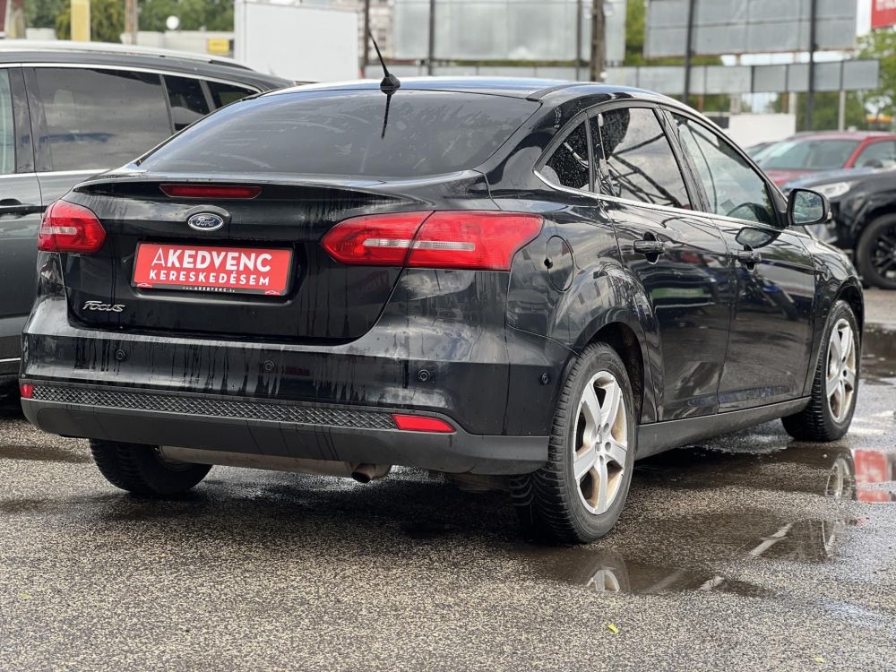 FORD FOCUS 1.6 Ti-VCT Technology Magyarországi 80e km Végig szervizelt!