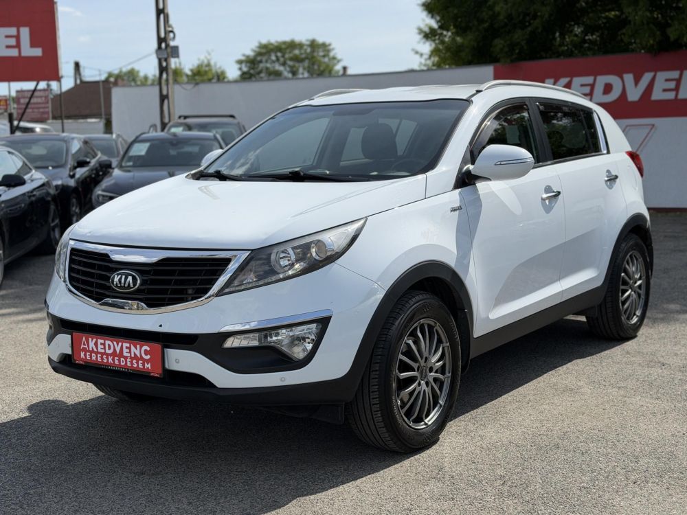 KIA SPORTAGE 2.0 CRDi EX Prémium 4x4 Magyarországi. tempomat. digitklíma. tolatóradar. vonóhorog. téli-nyári kerék!