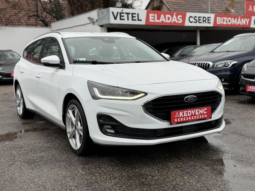 FORD FOCUS 1.0 EcoBoost Titanium Style 19e km. ÁFÁS ÁR! LED Carplay Ülésfűtés Kormányfűtés Táblafelismerő