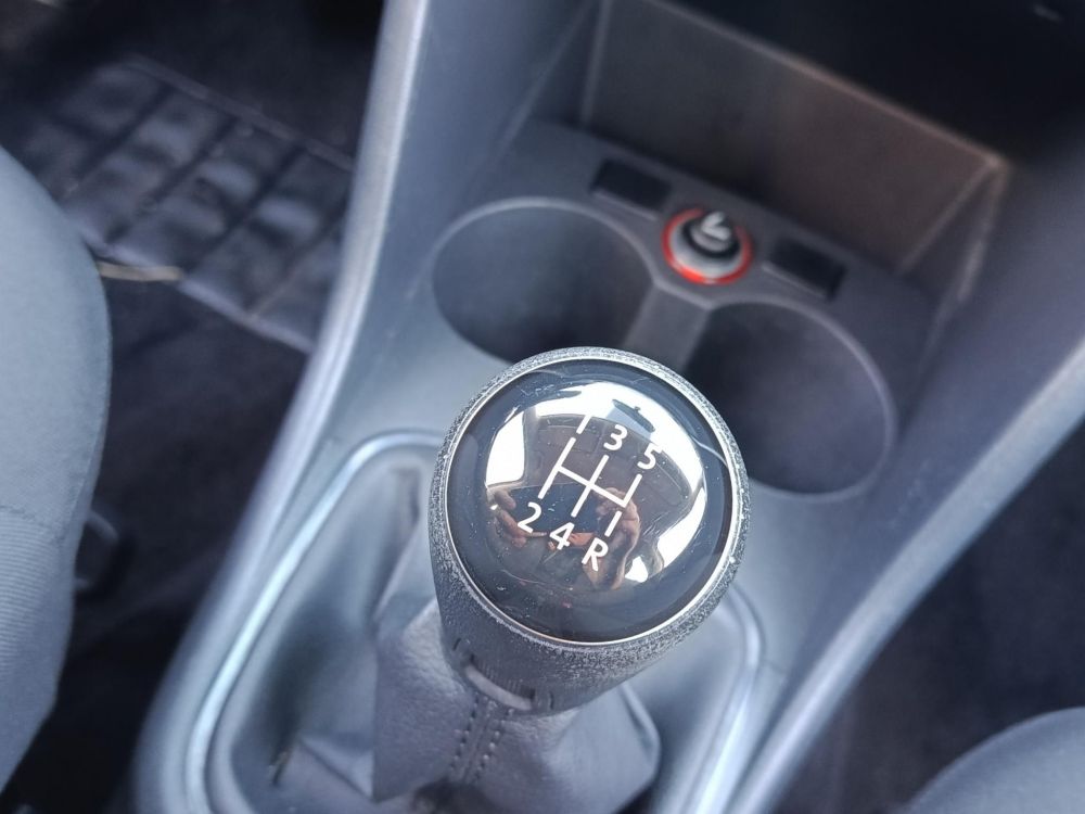 VOLKSWAGEN POLO 1.0 MPI Trendline 172e km. Klíma