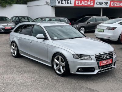 AUDI A4 Avant 2.0 TDI DPF S-line Klíma Tempomat Bluetooth Navi 6 sebességes!