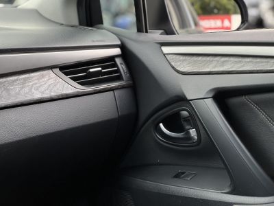 TOYOTA AVENSIS Touring Sports 2.0 Executive CVT Magyarországi. Magasan felszerelt. Rendszeresen karbantartott!