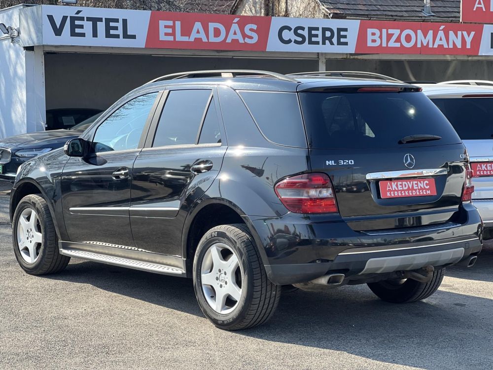 MERCEDES-BENZ ML 320 CDI (Automata) 4MATIC 3.5T vonóhorog. napfénytető. ülésfűtés. nem légrugós!