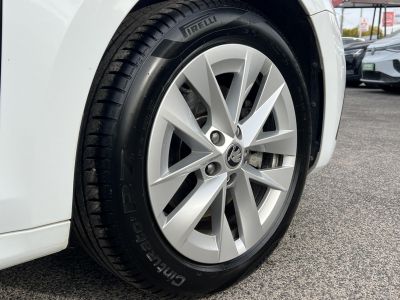 SKODA OCTAVIA Combi 1.4 TSI pHEV Ambition DSG 22e km. LED Tempomat Carplay Sávtartó Ülésfűtés Kormányfűtés Virtual Cockpit