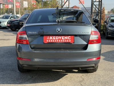 SKODA OCTAVIA 1.6 CR TDI Elegance DSG Magyarországi Xenon Tempomat Navi Ülésfűtés Digitklíma