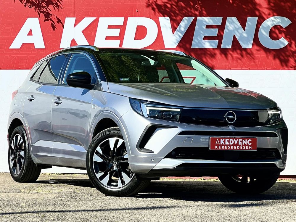 OPEL GRANDLAND 1.2 T Ultimate (Automata) 92e km. M.o.-i. LED. Memória. Üléshűtés. 360 fokos kamera. Carplay!
