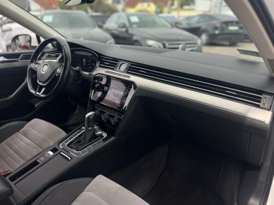 VOLKSWAGEN PASSAT VIII 2.0 TDI BMT SCR Comfortline DSG Magyarországi. Gyári fényezés. Végig vezetett szervizkönyv!