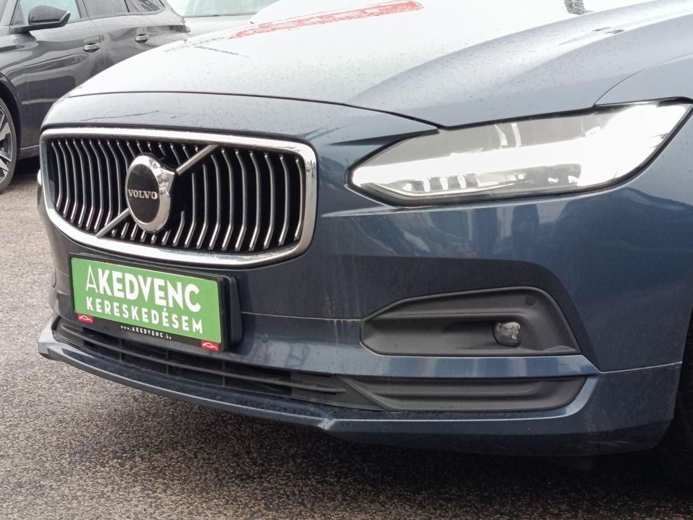 VOLVO S90 2.0 [B4] MHEV Inscription Geartronic harman/kardon hangrendszer. végig vezetett szervizkönyv