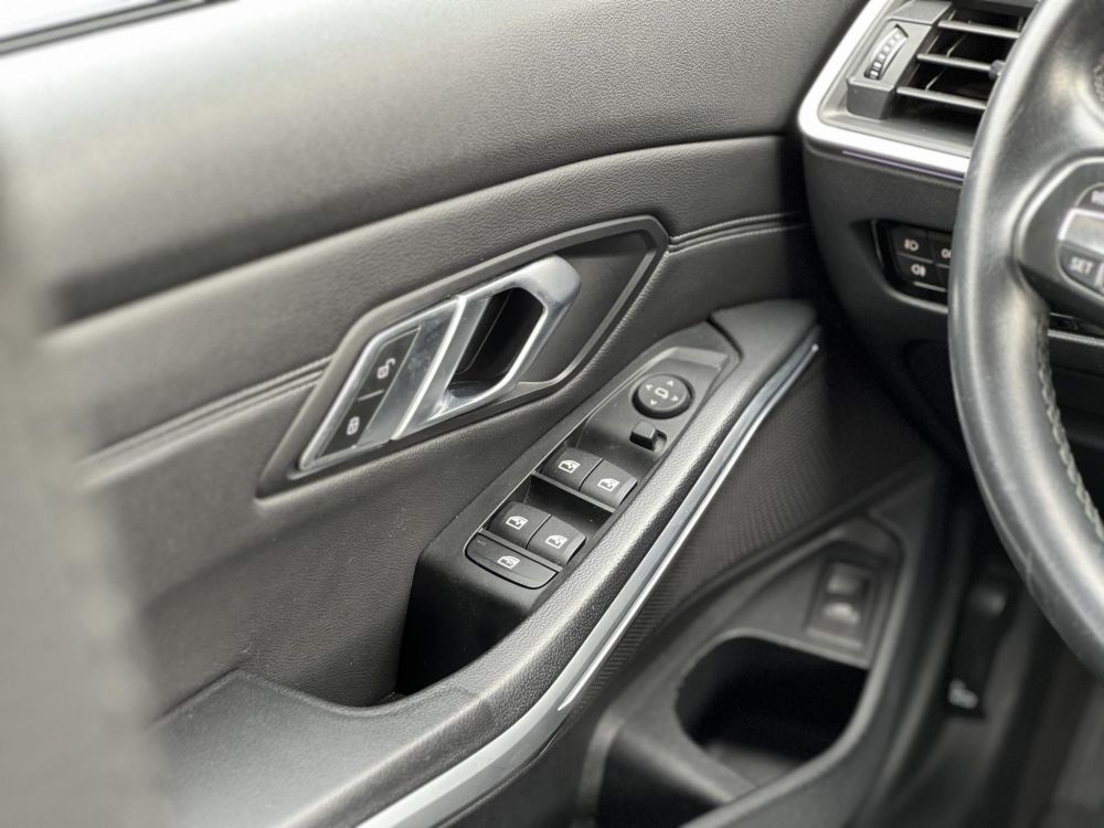 BMW 320d Advantage (Automata) Teljes nagyszerviz -vezérlés is-után!