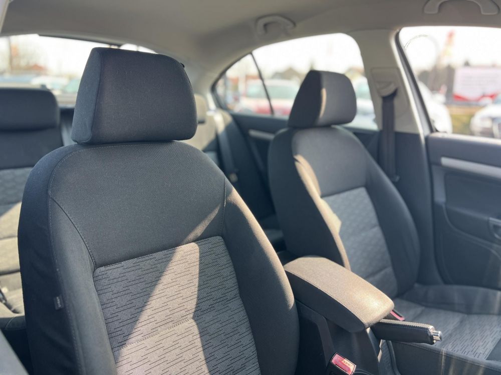 SKODA OCTAVIA 1.4 TSI Clever Klíma Tempomat Bluetooth Szervizelt Friss műszaki!