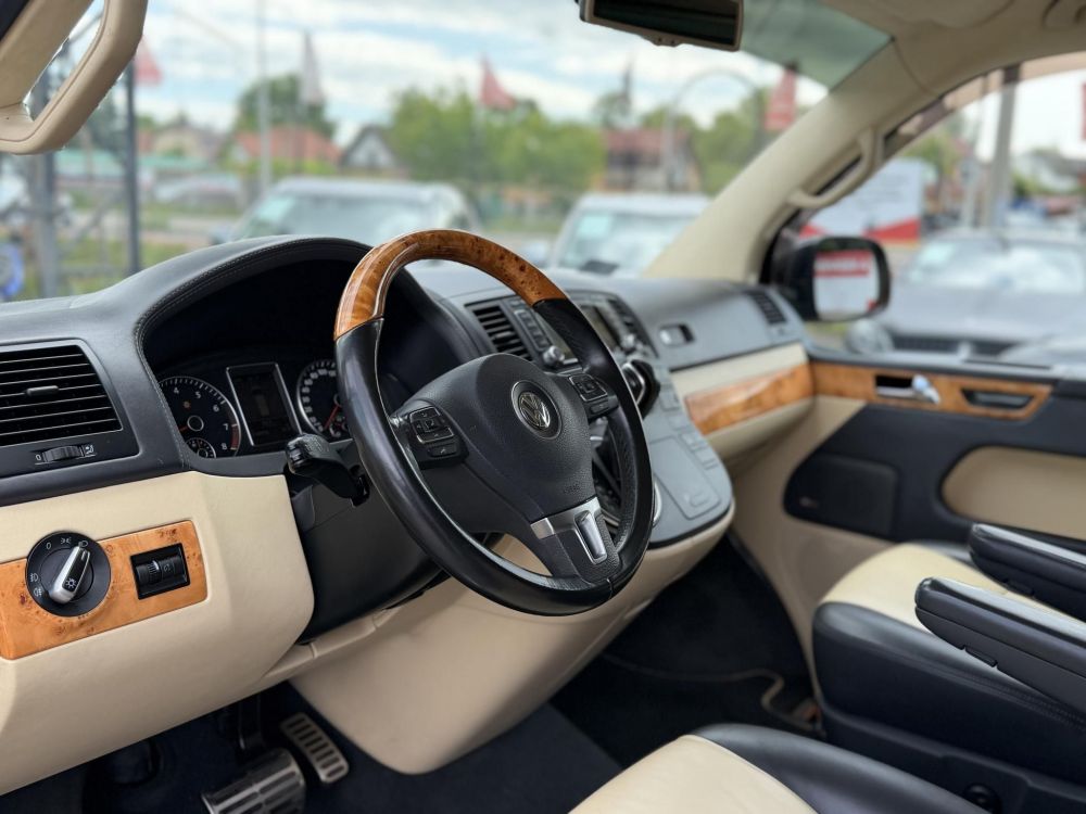 VOLKSWAGEN MULTIVAN Highline Business 2.0 TSI Nagyon ritka kivitel!