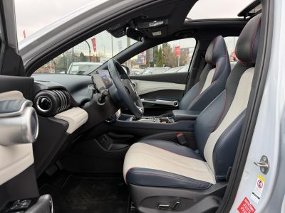 BYD ATTO 3 Design 60,4kWh LFP. M.o.-i. 1.tul. garanciális. panorámatető. világos belső!