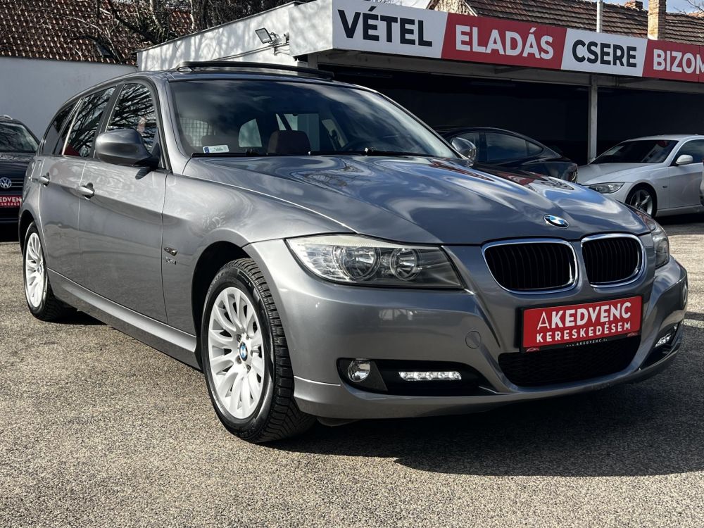 BMW 320d xDrive Touring (Automata) Bordó bőr belső.153e km. M.o.-i. panoráma tető ülésfűtés frissen szervizelt!