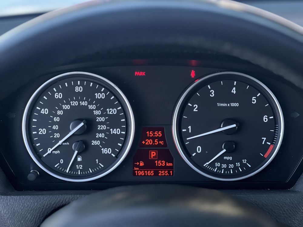 BMW X5 xDrive35i (Automata) Carplay Memóriás ülések Panoráma tető Téli-nyári felni garnitúrával!
