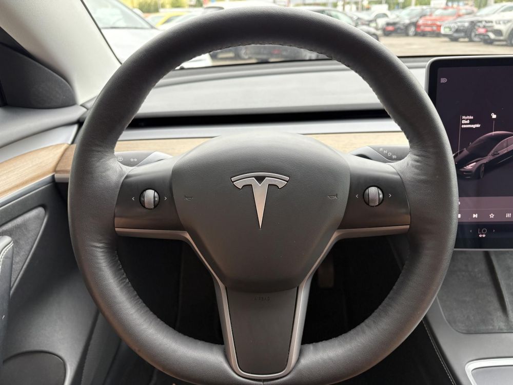 TESLA MODEL 3 Long Range AWD (Automata) mátrix LED. garanciális. hőszivattyú. premium hifi. 500km-es hatótáv!
