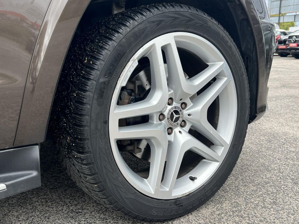 MERCEDES-BENZ GL 350 BlueTEC 4Matic (Automata) (7 személyes ) Magyarországi. AMG-csomag. Új légrugók!